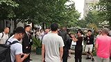 篮球-17年-开学惊喜！罗斯莅临北京二中参加新学期开学典礼-新闻