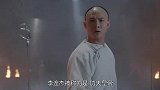李连杰的功夫也不过如此，去香港拍戏，让9名警察保护