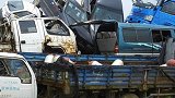 把报废车当废品卖了钱，高高兴兴去买新车，无奈自己没办法买车！