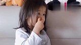 这么萌的小情人舍不得骂，尿床也要这样说，还是老爸给收拾残局