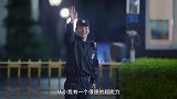 小伙从小有超能力，见一个人多了人就会没了。最后成功送走龙哥