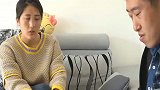 弟弟去姐姐家住，临走时说床底下有动静，姐姐掀开褥子脸色大变