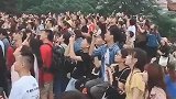 张艺兴来黄鹤楼了