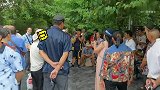 大叔大姐对山歌，让你开心快乐多，观众听得乐呵呵