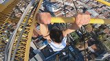 请勿模仿！摩洛哥男子爬上85米高起重机 悬空做引体向上