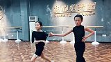 阿瘦与阿珍，台风一来刮跑俩