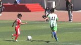 195大中锋朱尼奥“逆风”远射 小将黄队2-2憾平回民小学