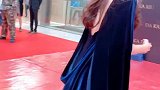 看背影就知道是一个大美女