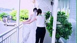 大嫁风尚：美女婚纱店试婚纱，怎料竟被新郎放鸽子，真是太惨了！