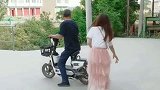 竟然连自己亲爹都敢坑,小丫头你也太坏了
