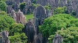 远看大石头，近看石头大，石头果然大，果然大石头