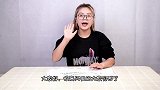 把衣服放在牙膏和鸡蛋壳的溶液里，发黄衣服立马变白净，作用真棒