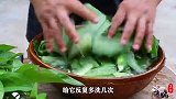炒出来的油麦菜不出水不发黑，大厨教你小技巧，颜色翠绿又好吃