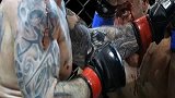 格斗-15年-MMA上演血腥格斗招招凶狠 惊现“恐怖”重击-新闻