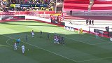 第67分钟摩纳哥球员法尔考射门
