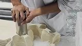 高手做饺子皮，真是长见识了