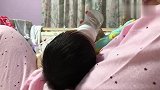 刚出生的儿子喝奶喝的超卖力气,听声音就知道他已经用尽了全力！