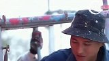 90后小伙弃高薪回乡画墙绘，要凭双手让家乡耀眼画画