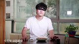大林子吃海鲜饭，吃虾从不扒皮还有点硌牙