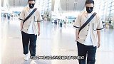 30过后怎么搭学韩庚这样的通勤造型，工作休闲两不误
