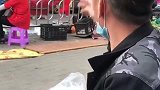 见过蹭网的，还是第一次见蹭音乐的，买带鱼抓紧了十块三斤