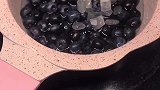 蓝莓酱，可保护眼睛，外面怕添加剂，自己动手来给宝宝做吧
