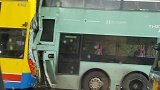香港巴士相撞77人受伤 其中2人危殆10人严重