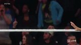 WWE-15年-RAW第1128期：豆腐哥惨遭巴雷特毒手痛失腰带-花絮