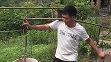 二哥偷吃“鱿鱼”，这种独特做法，吃起来太过瘾了