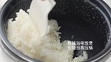 辣白菜炖排骨，一道能让排骨甘愿做配菜的美食