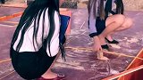 这两个小姐姐穿高跟鞋去工地，是认真的吗