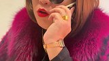 不同收入女士面对婆婆催三胎