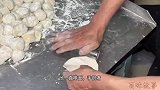 福建泉州炭烤肉饼，柴火炭烤外酥里润，老夫妻日做8小时才做300个
