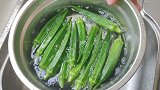 这是目前为止秋葵最简单的做法，没有之一，但味道比放肉还好吃