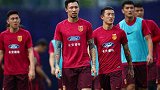 国足-17赛季-国足全队慢跑热身 队伍上下蓄势待发万众一心-专题