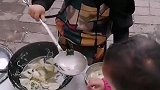 从小在姥姥家长大的孩子真懂事