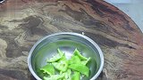 番茄炒鸡蛋，番茄切不可直接下锅炒，看看饭店大厨是怎样做的？