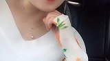 大中午的在等孩子下课，无聊抖抖