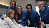 圣诞节惊喜！蓝黑军团造访米兰4家儿童医院 送暖心祝福