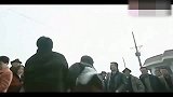 混混打了公安局长，出狱后依旧嚣张，黑老大看不下去了！