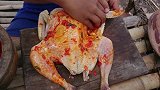 野外瓦煲炖土鸡，味美肉嫩，这就是农村孩子最渴望的美食