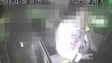 过分！巴士司机拒绝超载 遭5名醉酒乘客殴打_超清