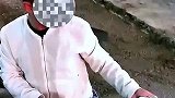 道路施工未立警示牌，男子不小心误入水泥池中