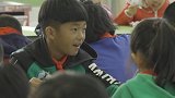 9岁“最强带刀后卫”的故事 青岛小哥魏子轩的足球梦想让人感动