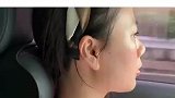 妻子高速开60，引来副驾驶丈夫不满