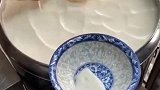原来豆腐脑都是这样盛的，看到这一幕，你第六勺盛的是寂寞吗！