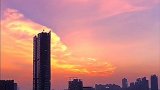 傍晚归家，窗外夕阳，秋天落日，无需滤镜，美得目瞪口呆！
