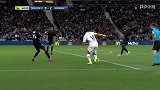 第43分钟波尔多球员黄义助射门 - 打偏