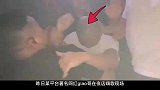 出场费6位数的网红被观众暴打，抱头鼠窜连忙逃跑