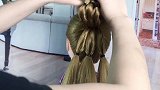 三十岁的女人，头发不要披着这样扎起来，优雅减龄有气质